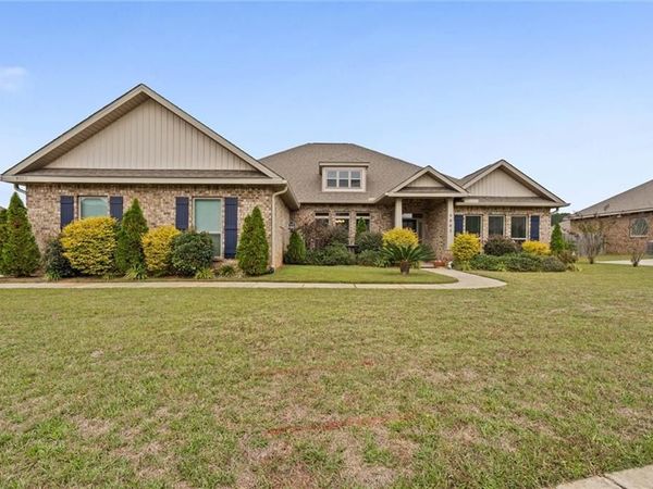 9002 Amelia Drive, Mobile, AL 36695