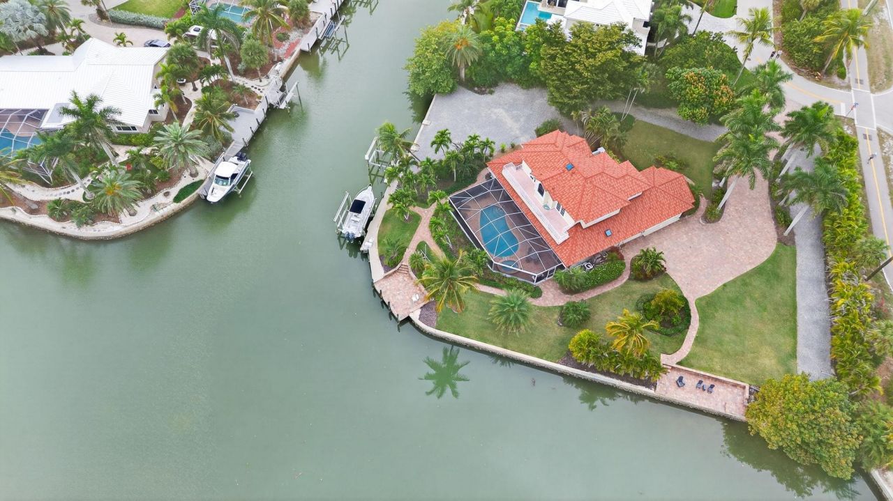 819 Tulip Ln, Sanibel, FL 33957 Photo