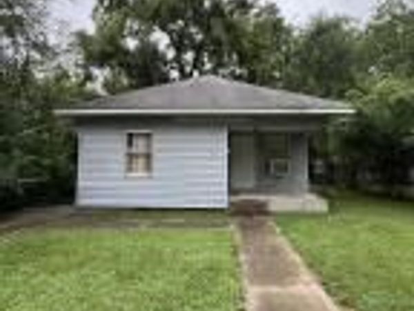 24 H Street SE, Miami, OK 74354
