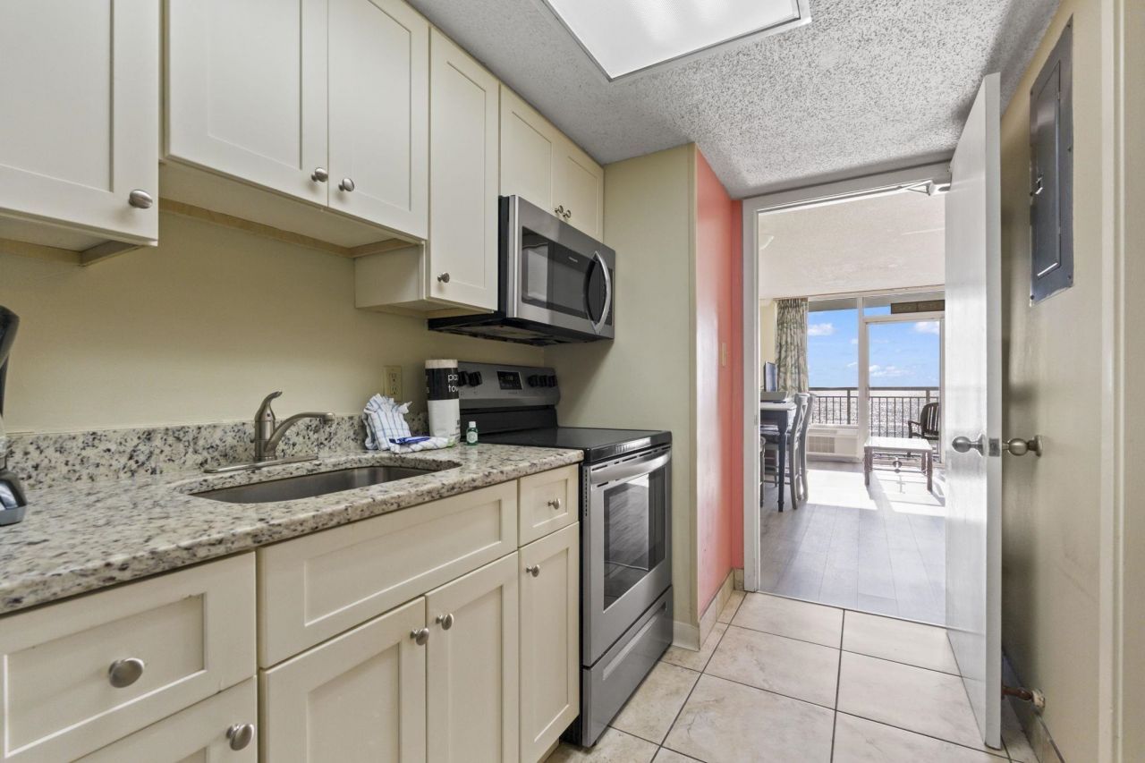 201 S Ocean Blvd. Photo 6