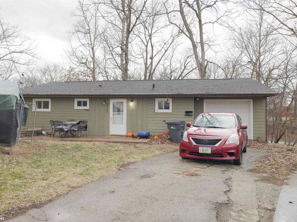 2711 Drebenstedt Circle, Burlington, IA 52601