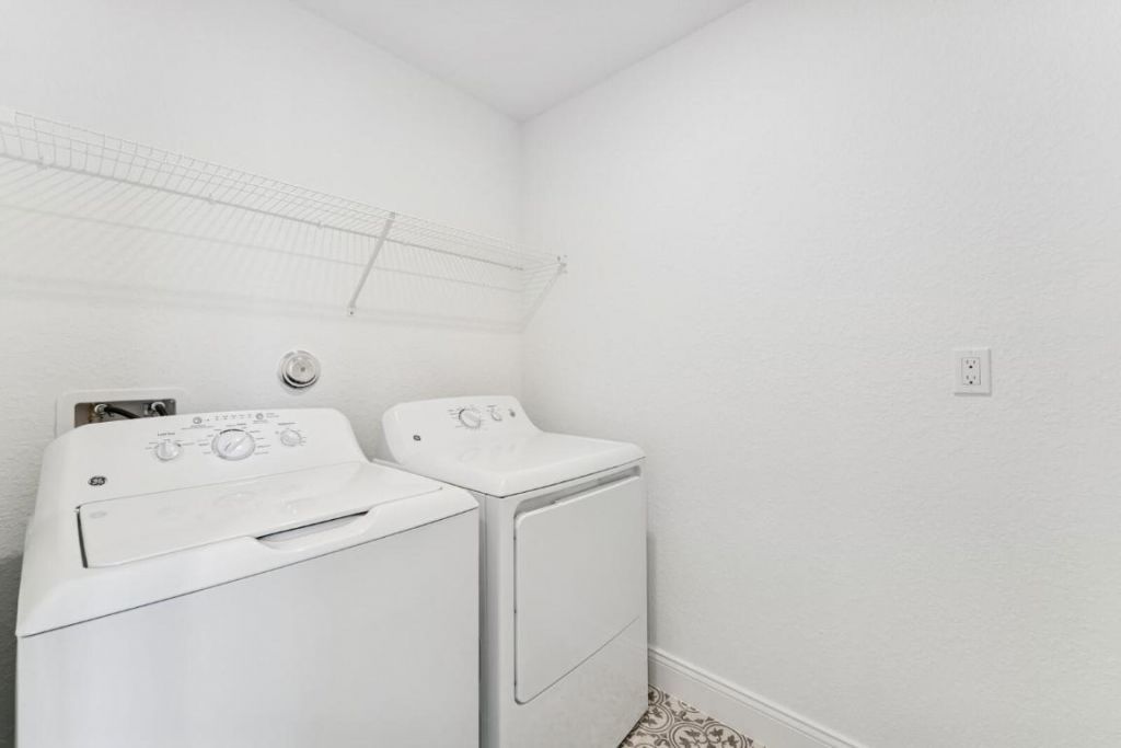 188 SE Birch Terrace, Unit 313, Stuart, FL 34997 Photo