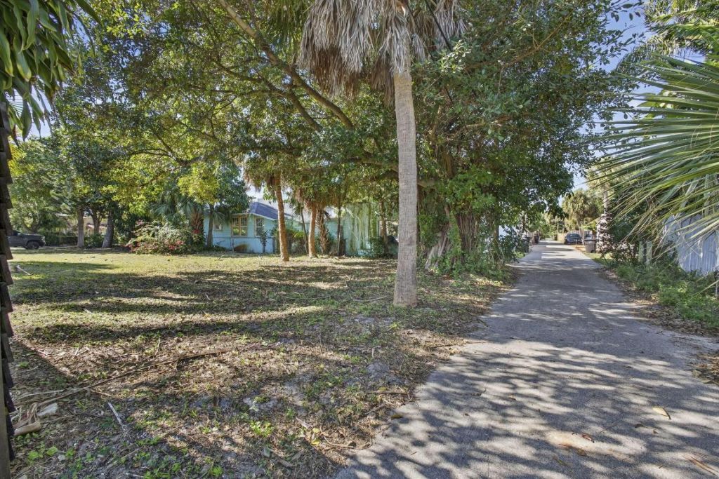 427 32nd Street, West Palm Beach, FL 33407 Photo