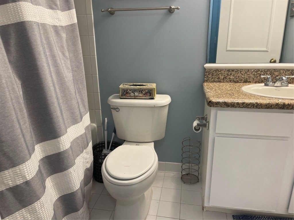 200 Scotia Dr, Unit 305, Hypoluxo, FL 33462 Photo