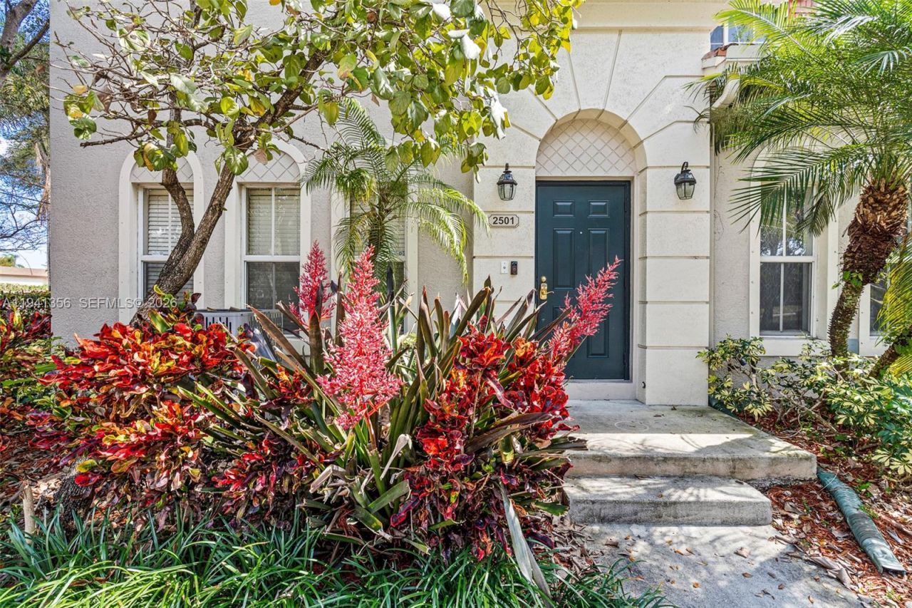 2501 SW 99th Way, Miramar, FL 33025 Photo