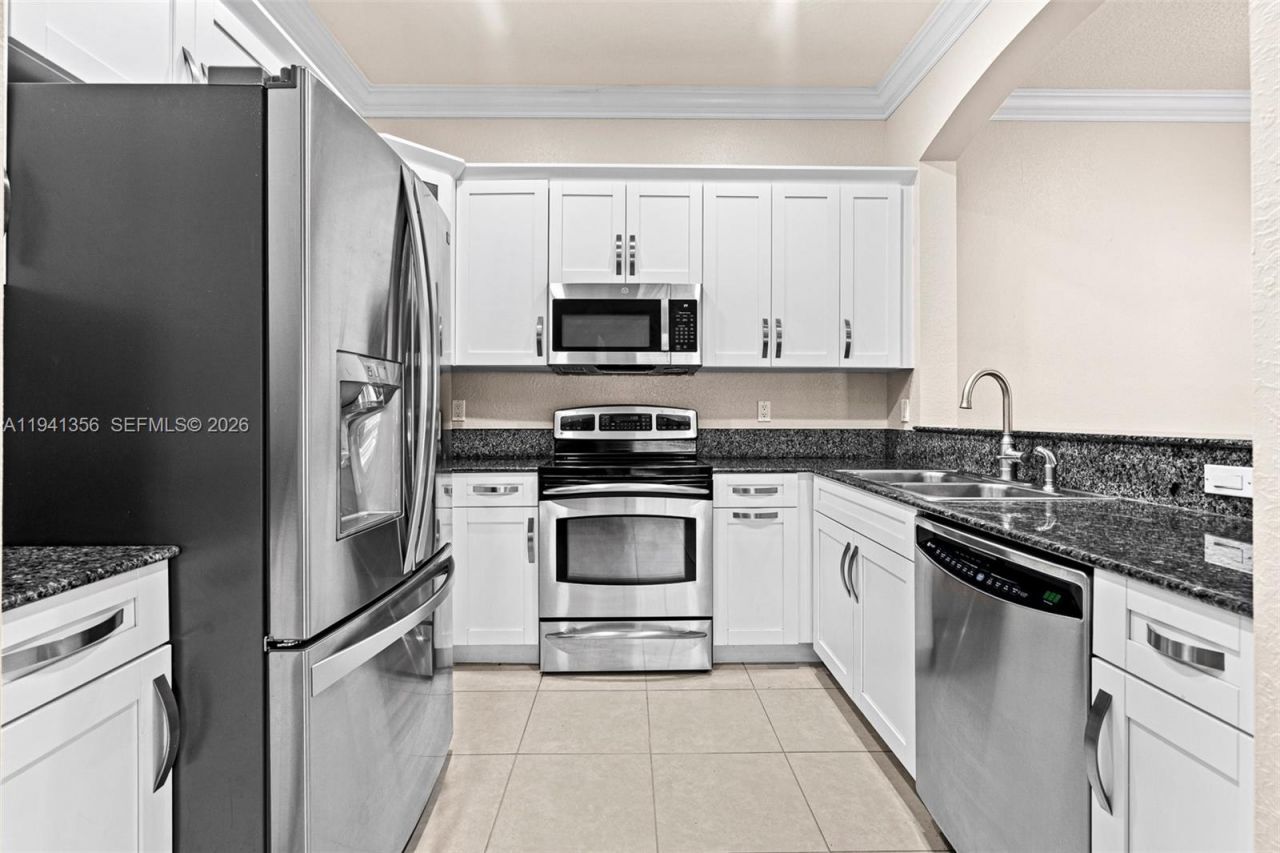 2501 SW 99th Way, Miramar, FL 33025 Photo