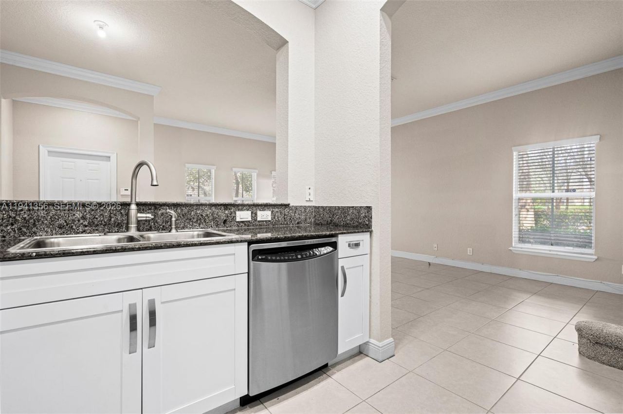 2501 SW 99th Way, Miramar, FL 33025 Photo