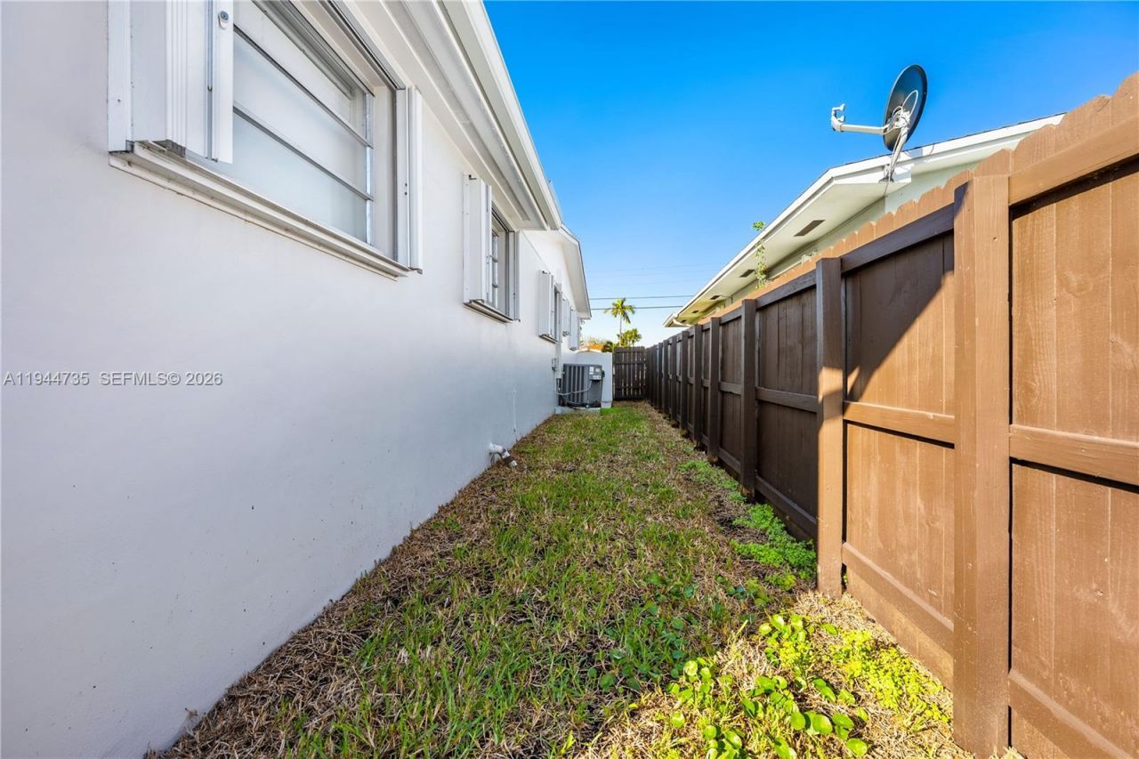 3855 SW 87th Pl, Miami, FL 33165 Photo