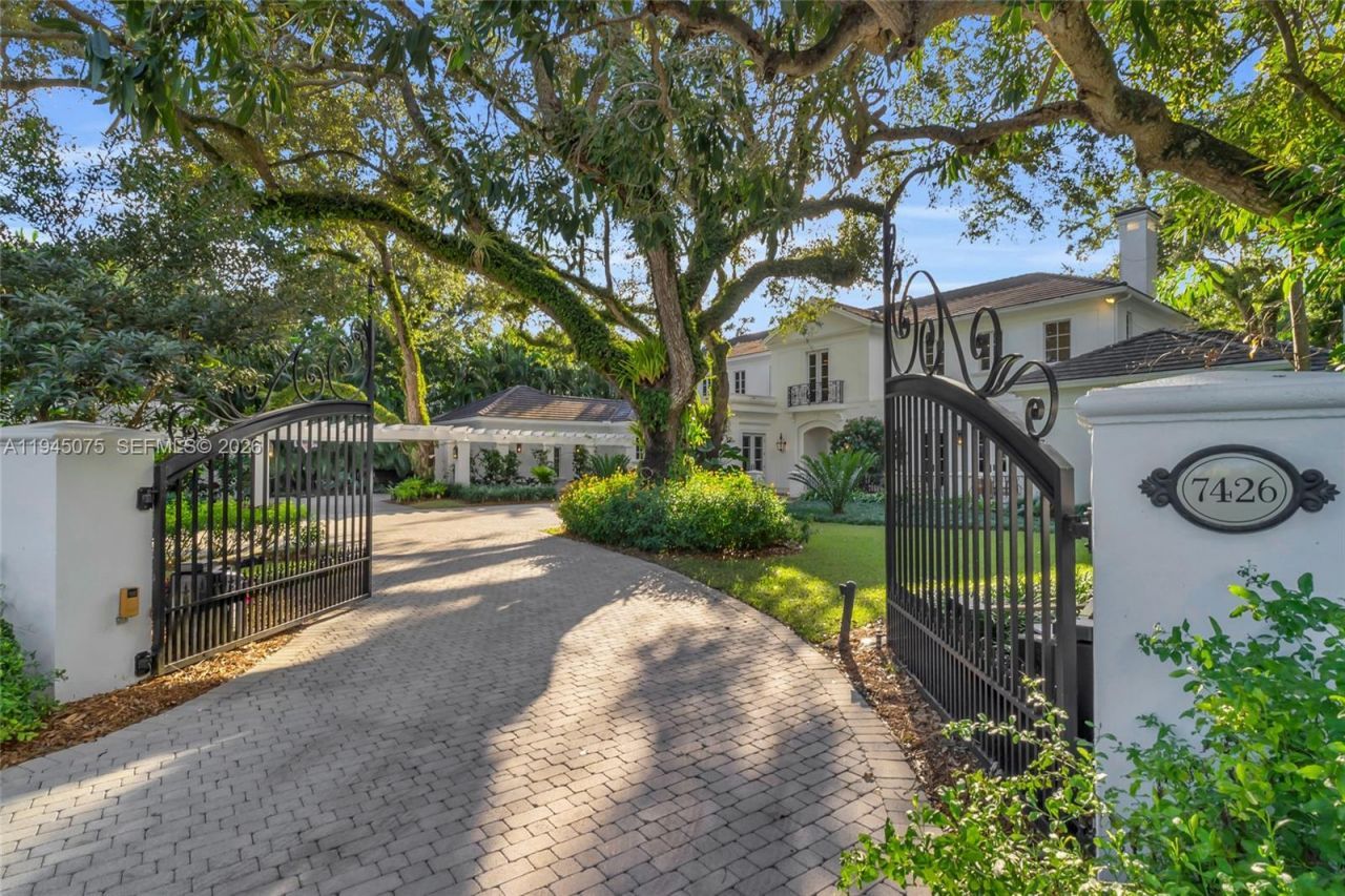 7426 SW 49th Pl, Miami, FL 33143 Photo
