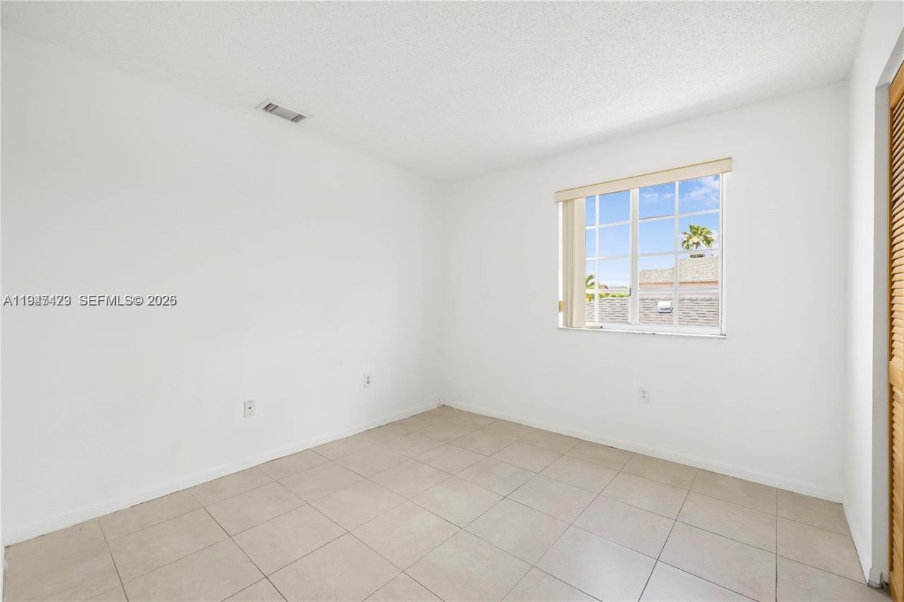 13723 SW 160th Ter, Miami, FL 33177 Photo