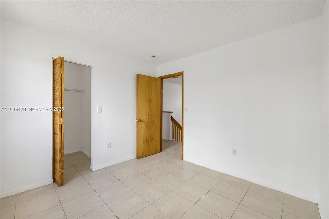 13723 SW 160th Ter, Miami, FL 33177 Photo