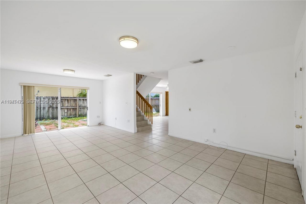 13723 SW 160th Ter, Miami, FL 33177 Photo