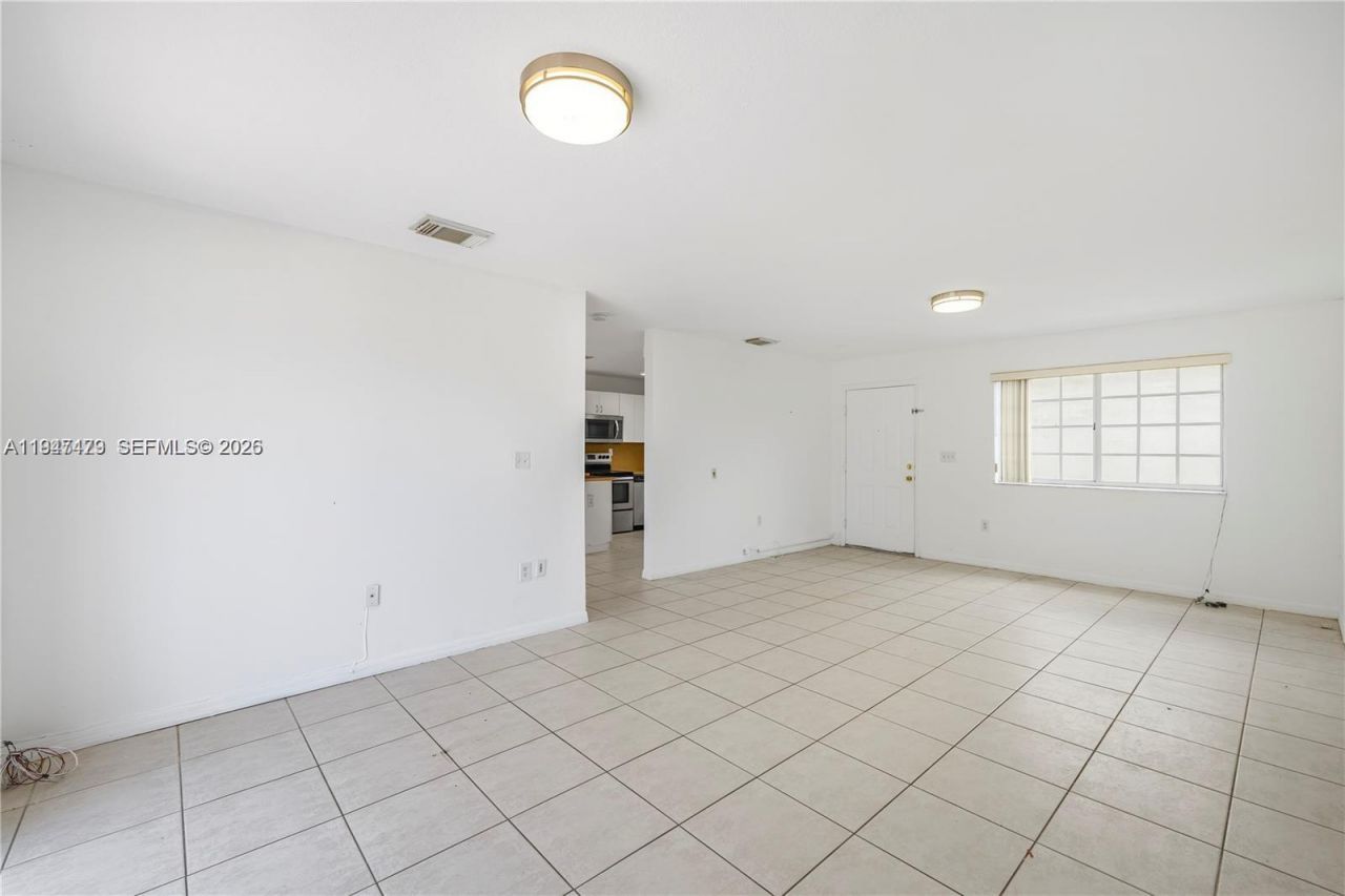 13723 SW 160th Ter, Miami, FL 33177 Photo