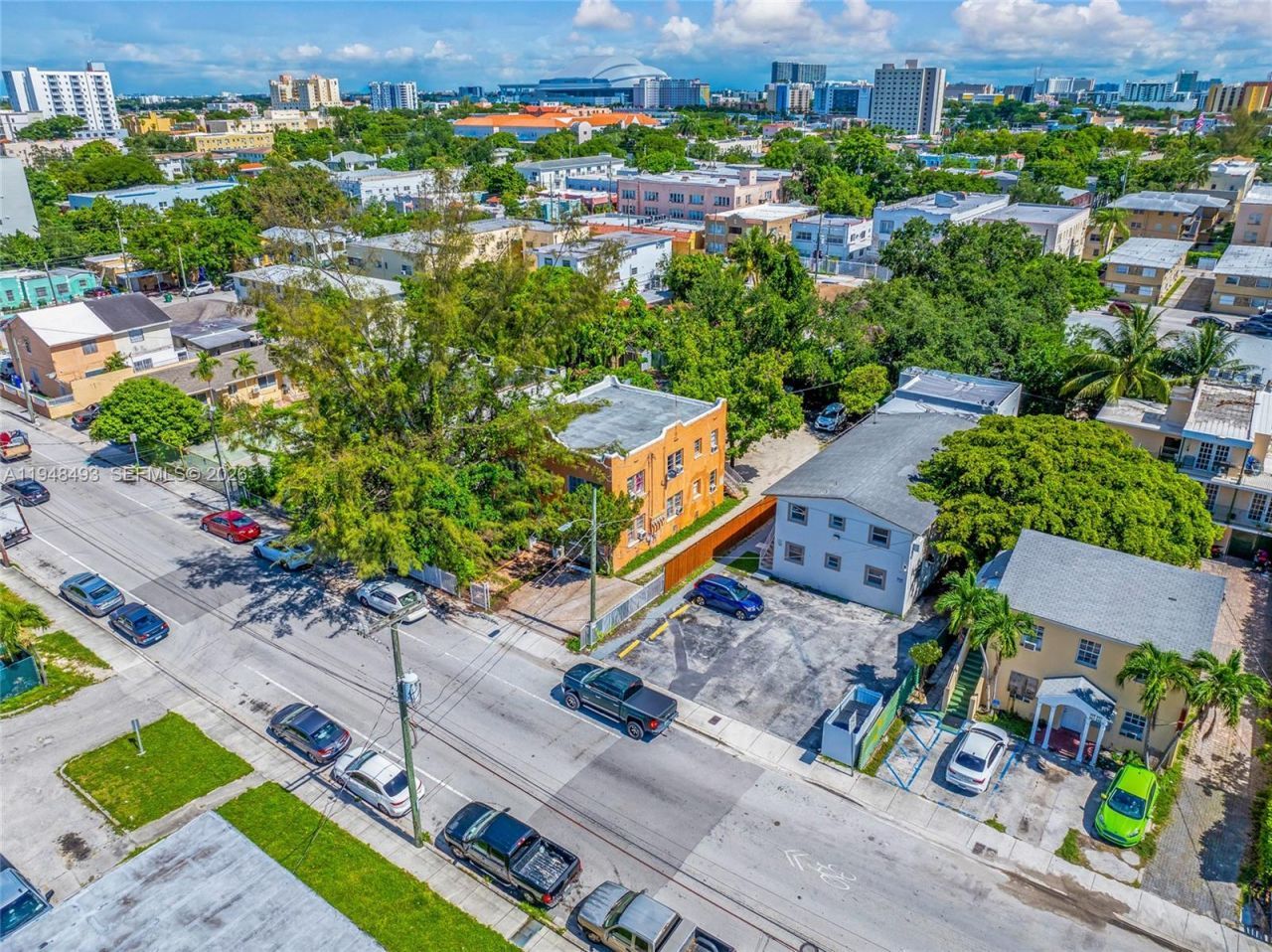 959 SW 6th St, Miami, FL 33130 Photo