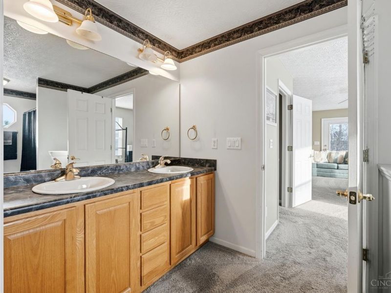 7353 Ross Road, Washington Township, OH 45054 Photo 37