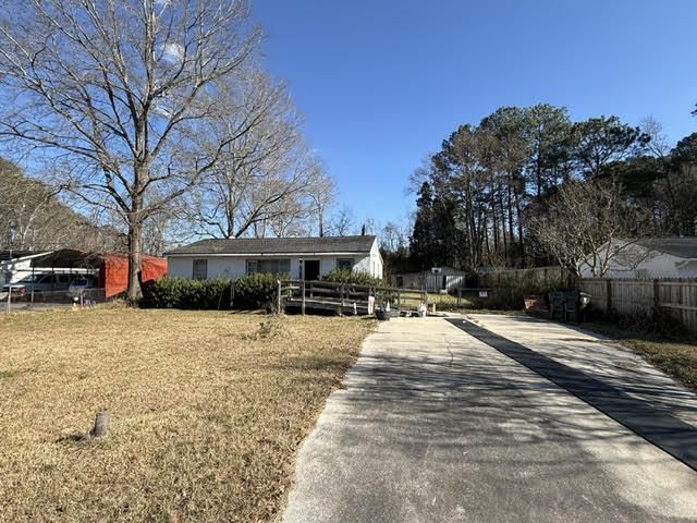 185 Giles Drive Photo 1