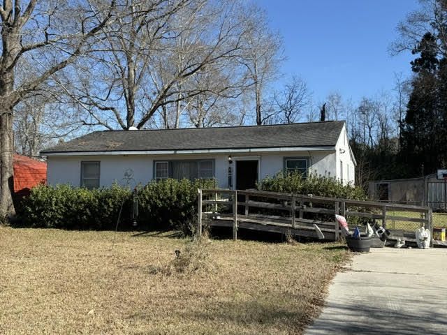 185 Giles Drive Photo 3