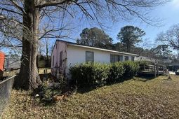 185 Giles Drive photo 4