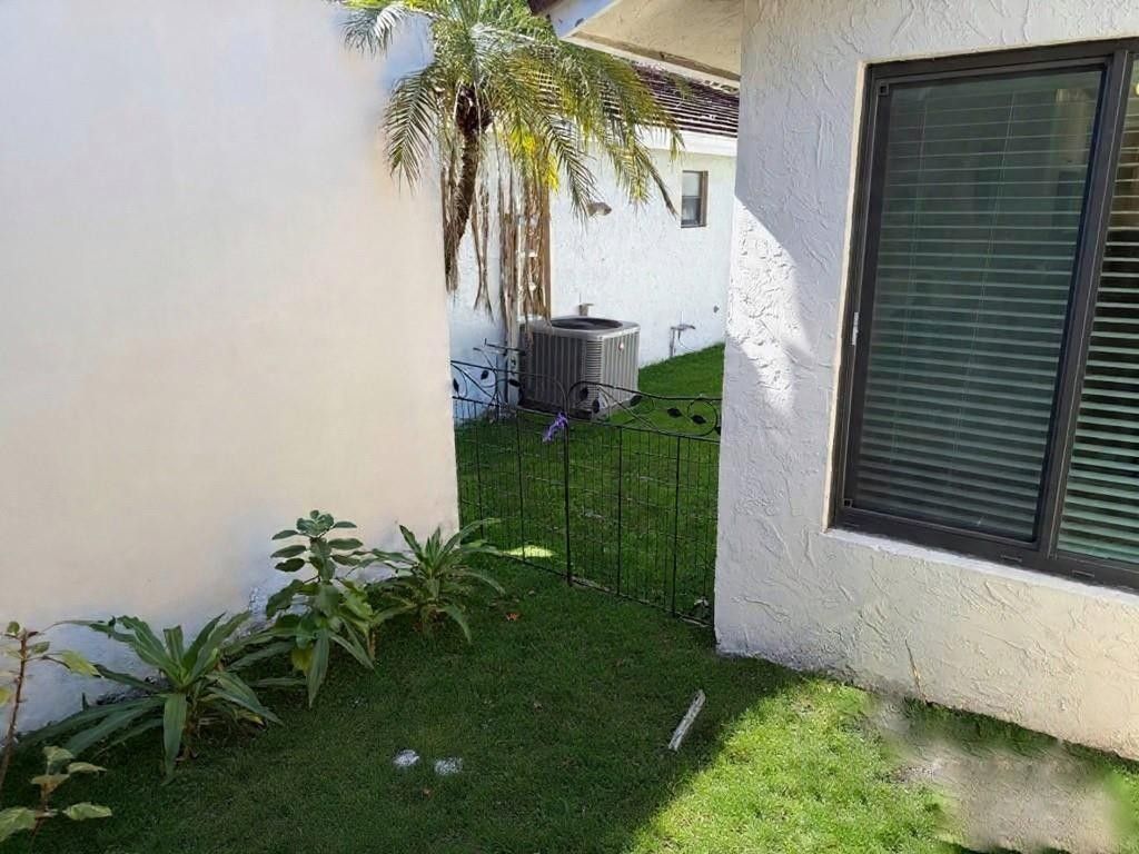 1512 NW 93rd Terrace, Coral Springs, FL 33071 Photo