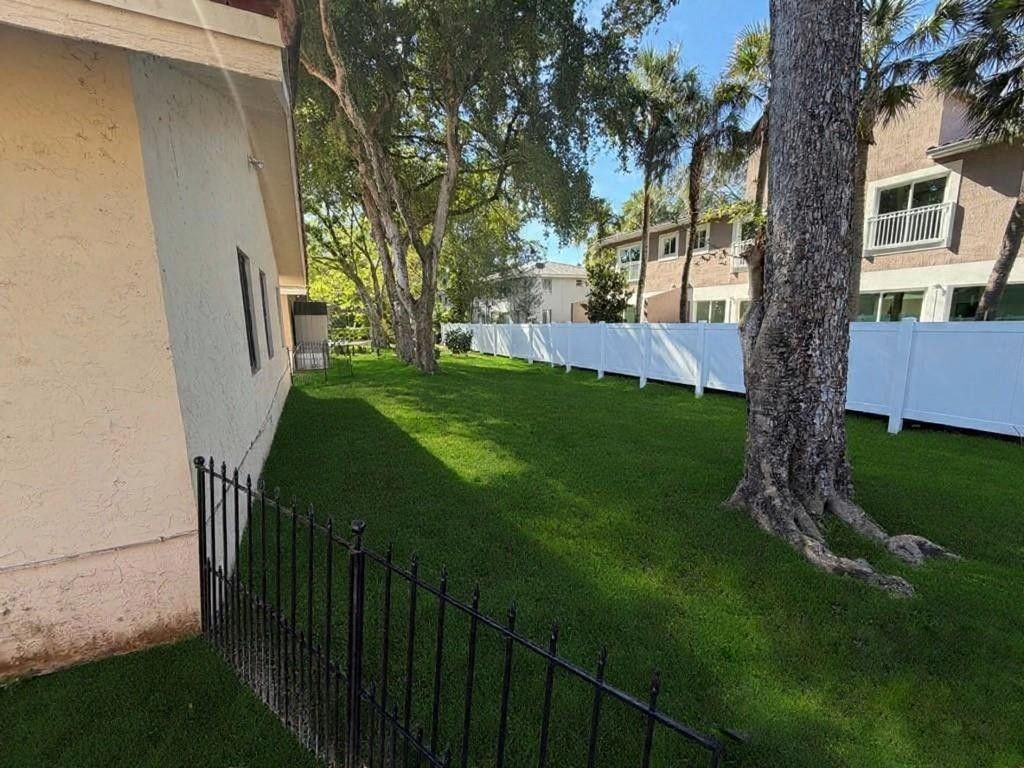 1512 NW 93rd Terrace, Coral Springs, FL 33071 Photo