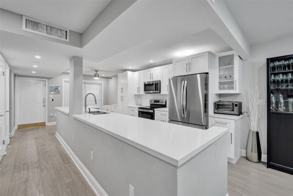 3301 Raleigh St, Unit 4B, Hollywood, FL 33021 Photo