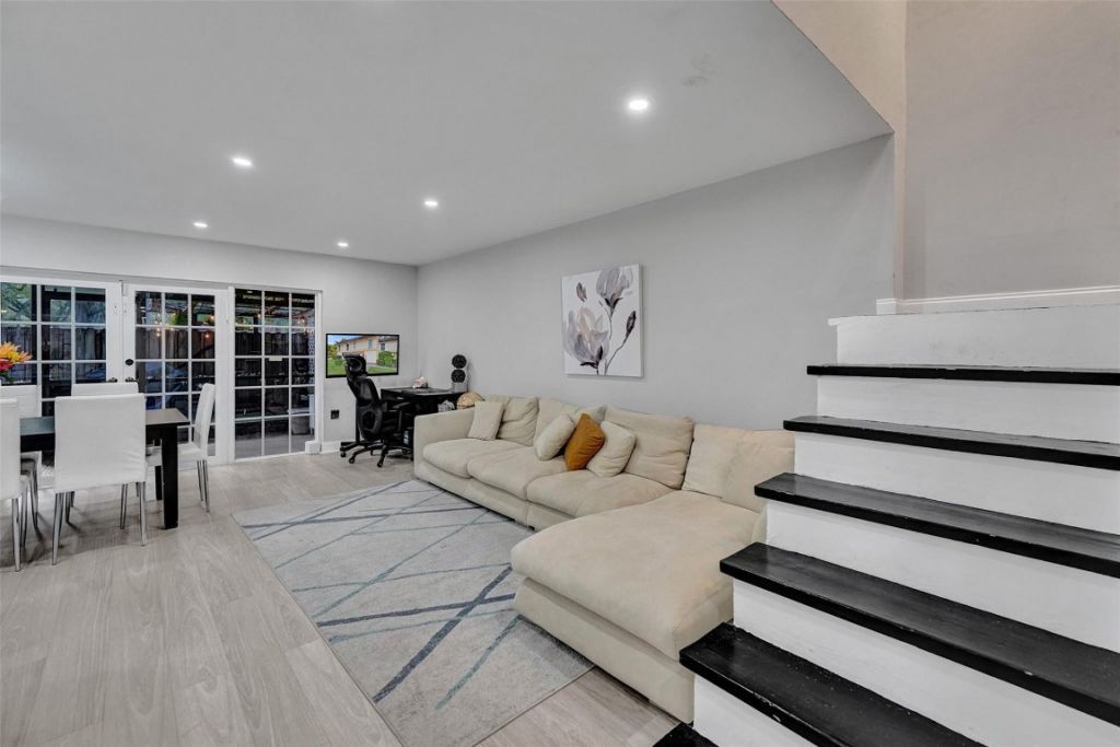 3301 Raleigh St, Unit 4B, Hollywood, FL 33021 Photo