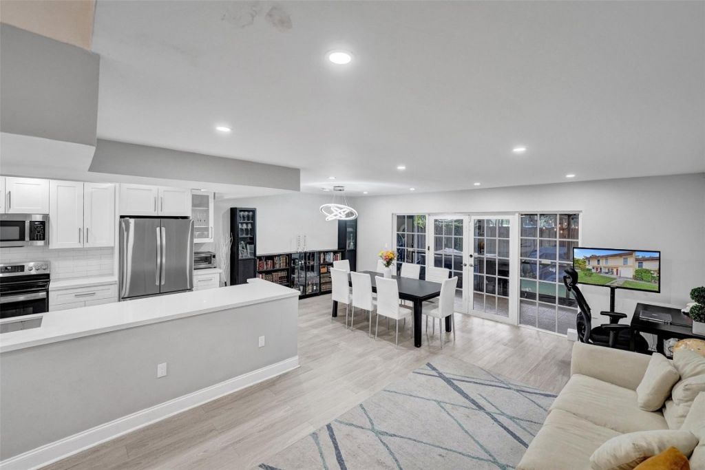 3301 Raleigh St, Unit 4B, Hollywood, FL 33021 Photo