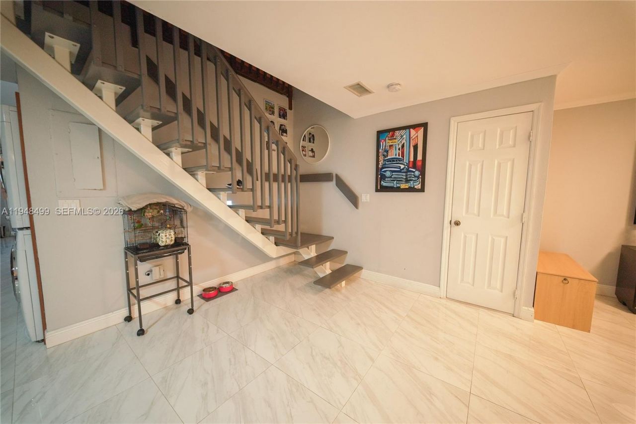 5445 W 27th Ln , Hialeah, FL 33016 Photo