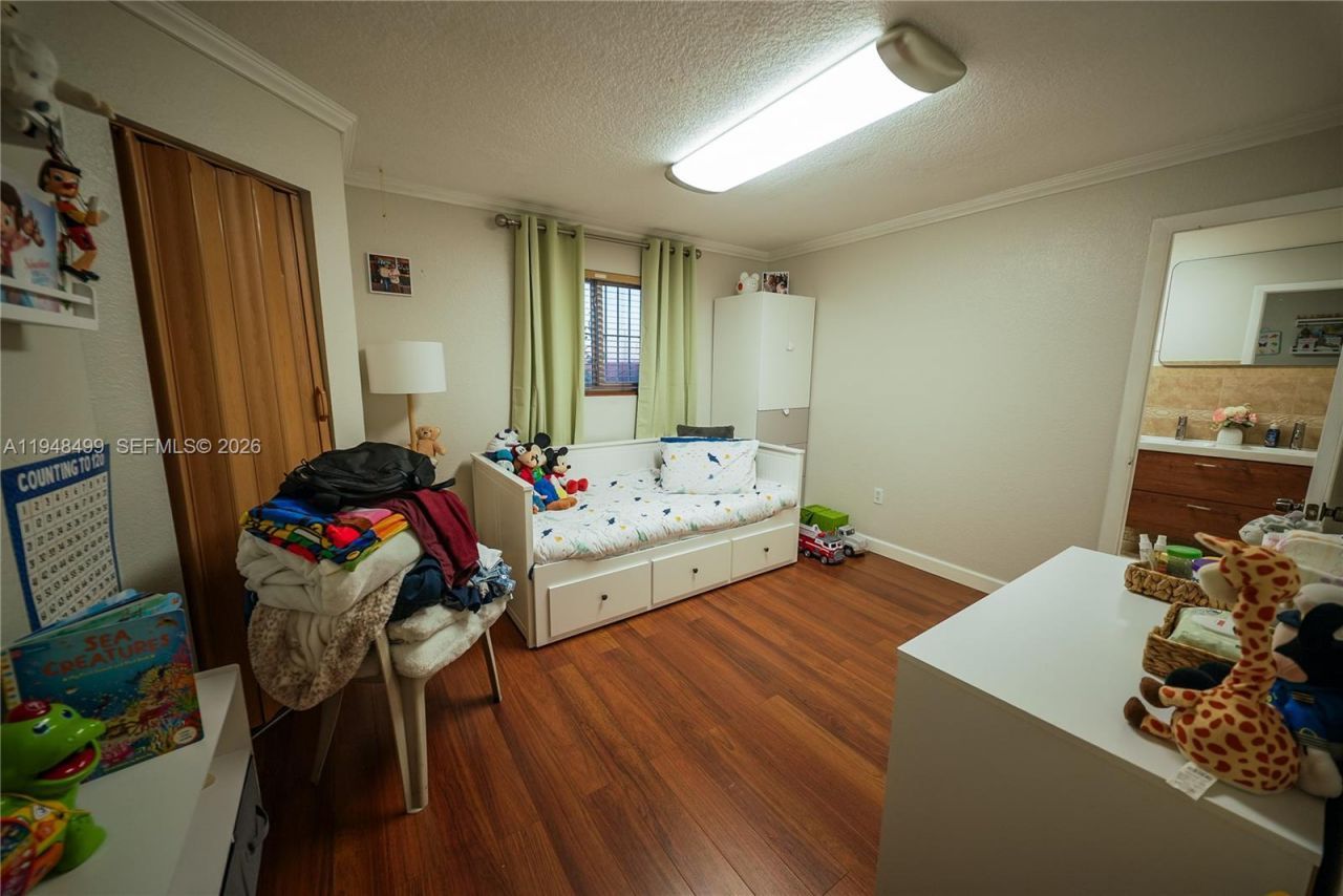 5445 W 27th Ln , Hialeah, FL 33016 Photo