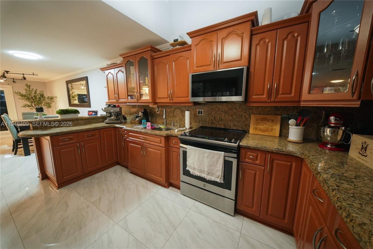 5445 W 27th Ln , Hialeah, FL 33016 Photo