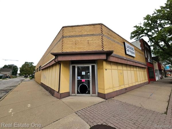 1586 FORT Street, Lincoln Park, MI 48146