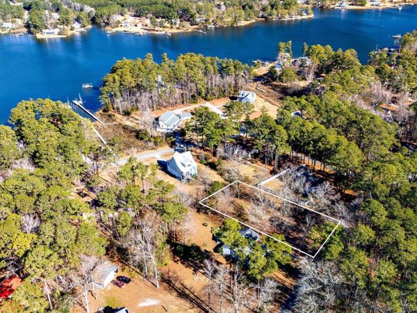 4002 Schooner Circle, Oriental, NC 28571