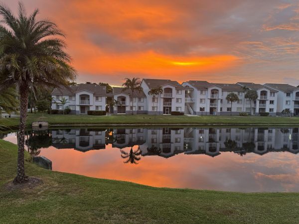 2640 S University Drive, Unit 121, Davie, FL 33328