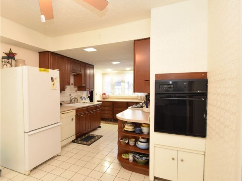 63 Clifton Drive, Boardman, OH 44512 Photo 6