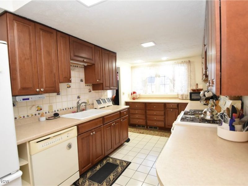 63 Clifton Drive, Boardman, OH 44512 Photo 7