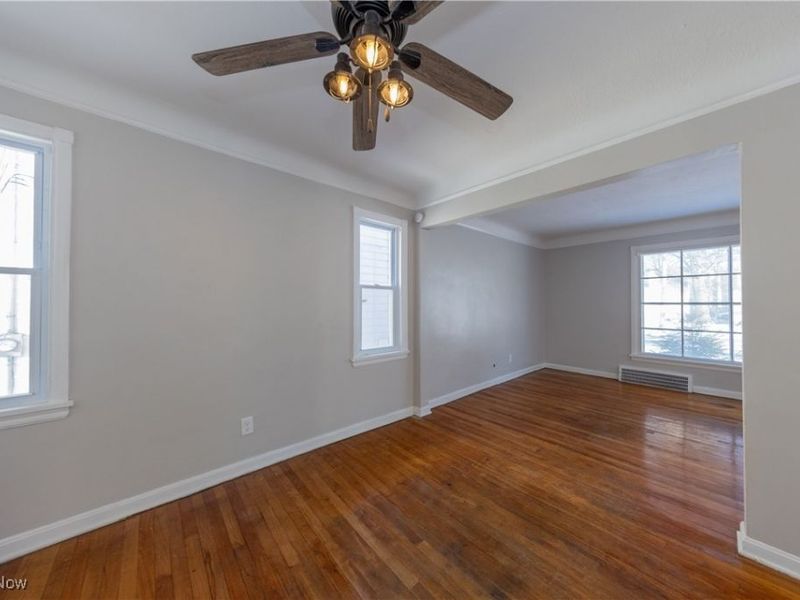 464 E 250th Street, Euclid, OH 44132 Photo 11