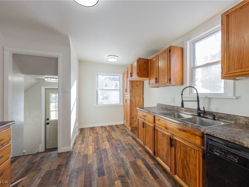 464 E 250th Street, Euclid, OH 44132 Photo 13