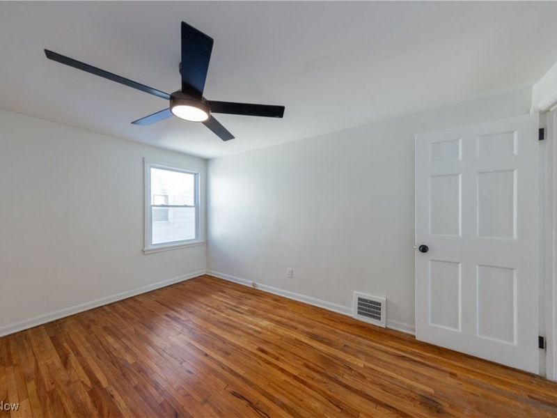 464 E 250th Street, Euclid, OH 44132 Photo 18