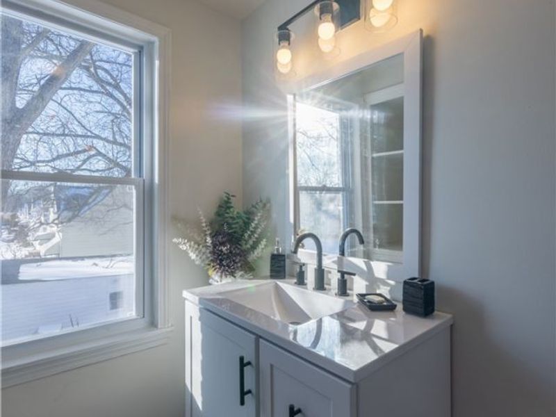 464 E 250th Street, Euclid, OH 44132 Photo 27