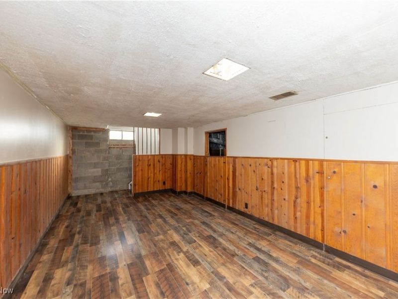 464 E 250th Street, Euclid, OH 44132 Photo 30