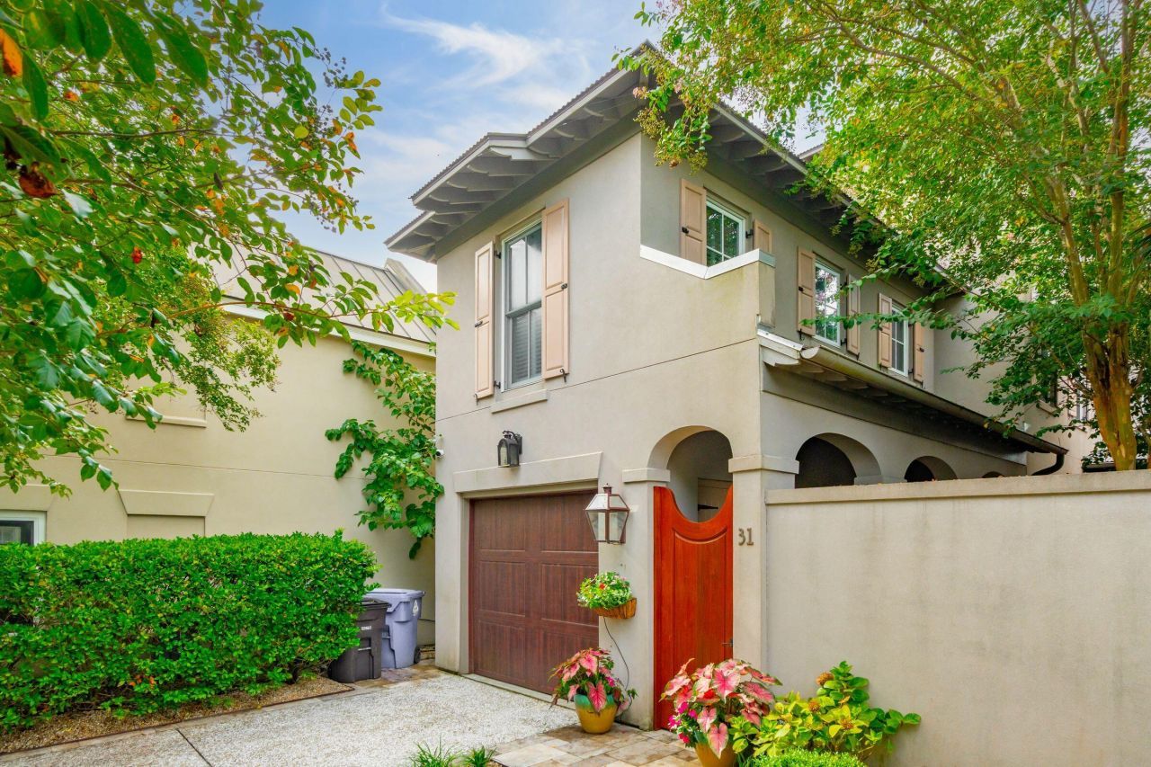 31 John Galt Way Photo 1