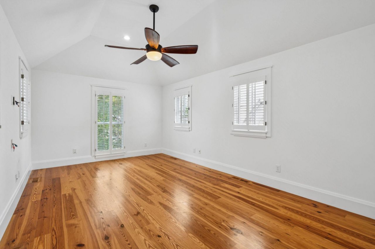 31 John Galt Way Photo 26