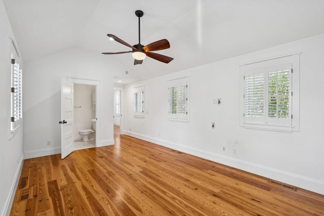 31 John Galt Way Photo 27