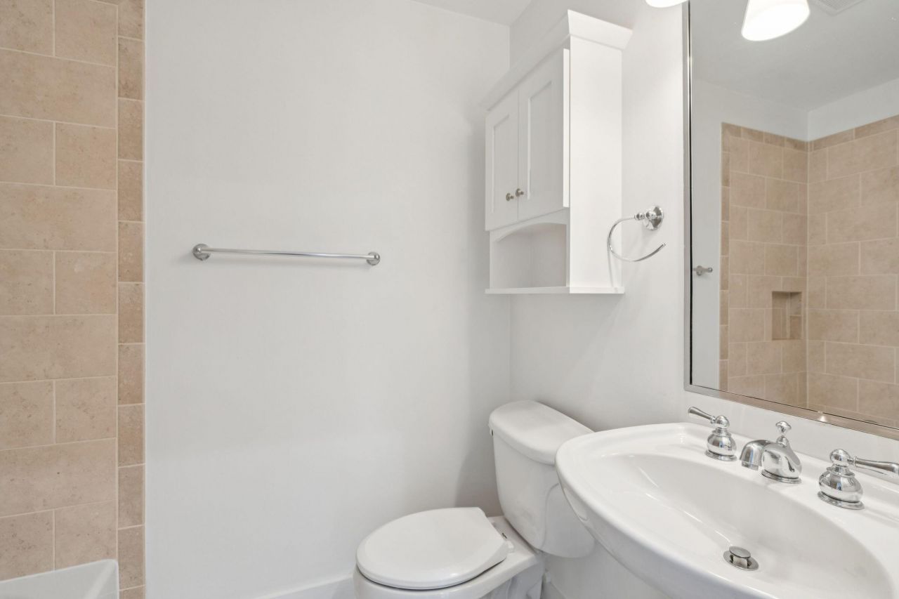 31 John Galt Way Photo 28