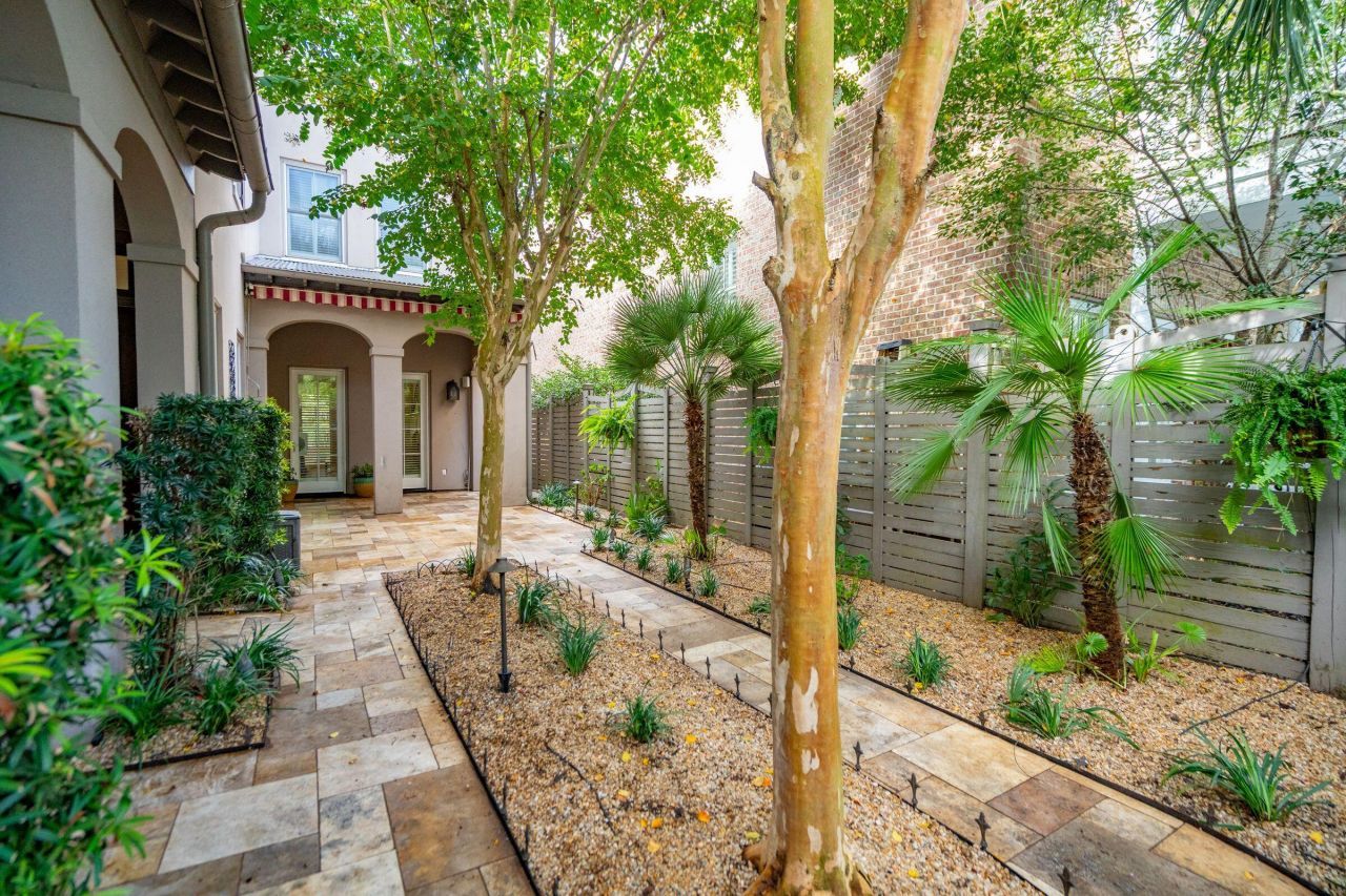 31 John Galt Way Photo 3