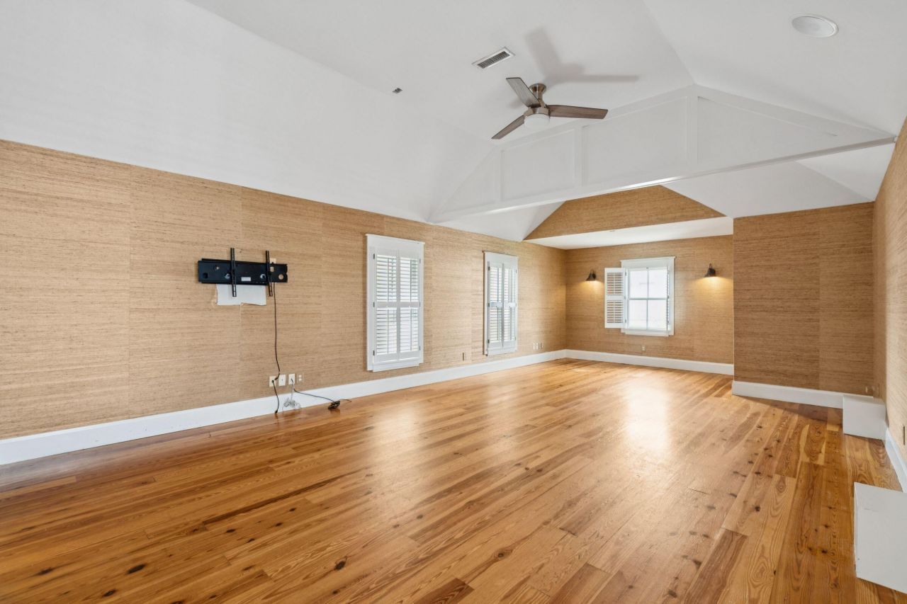 31 John Galt Way Photo 33