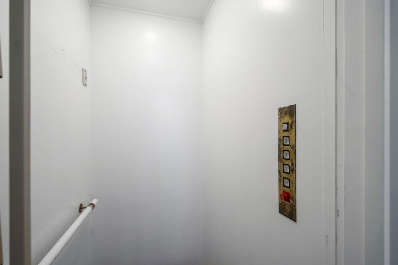 31 John Galt Way Photo 37