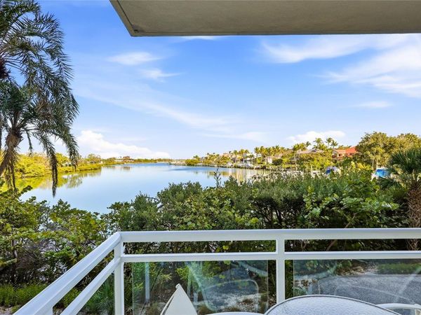 225 SANDS POINT ROAD, Unit 7101, LONGBOAT KEY, FL 34228