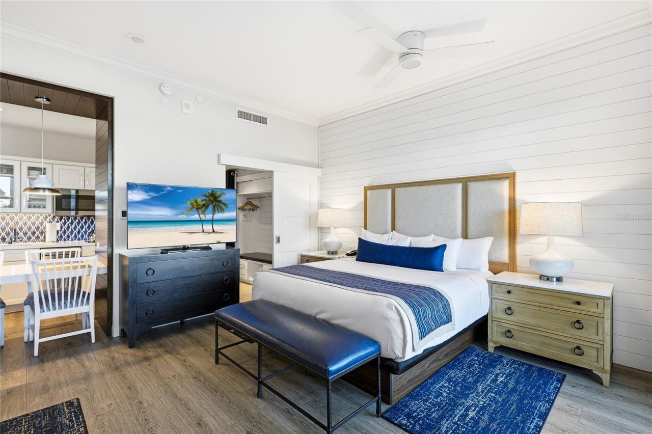 225 Sands Point Road, Unit 7101, Longboat Key, FL 34228 Photo