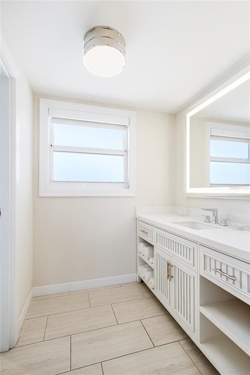 225 Sands Point Road, Unit 7101, Longboat Key, FL 34228 Photo